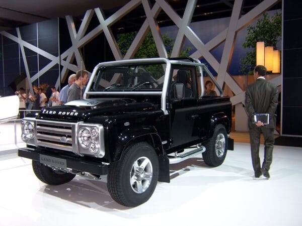 Land Rover SVX (Land Rover Series - 2016)