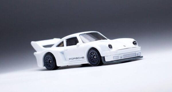 Porsche 934.5 (Factory Fresh - 2017)