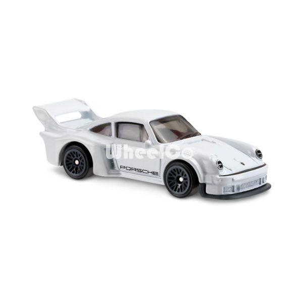 Porsche 934.5 (Factory Fresh - 2017)