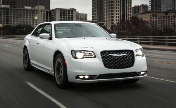 '15 Chrysler 300 (MBX Adventure City - 2017)