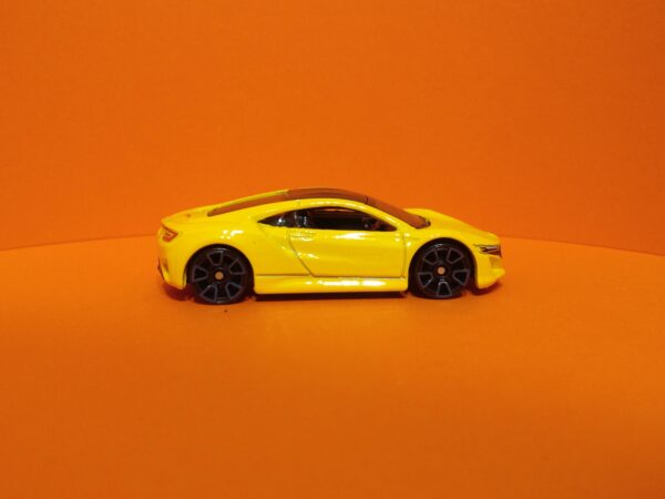 '17 Acura NSX (Factory Fresh - 2017)
