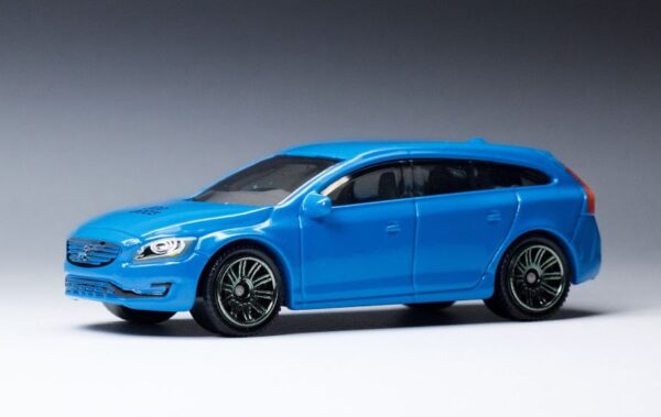 Volvo V60 Wagon (MBX Adventure City - 2016)