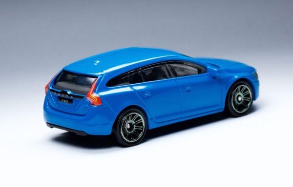 Volvo V60 Wagon (MBX Adventure City - 2016)