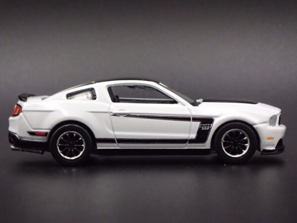 '12 Ford Mustang Boss 302 (Licensed Premium: Release 1 Set B - 2013)