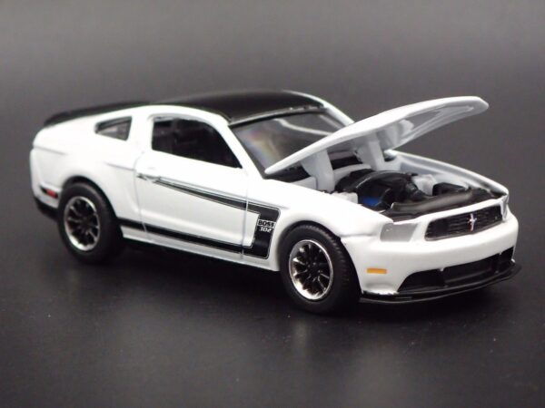 '12 Ford Mustang Boss 302 (Licensed Premium: Release 1 Set B - 2013)