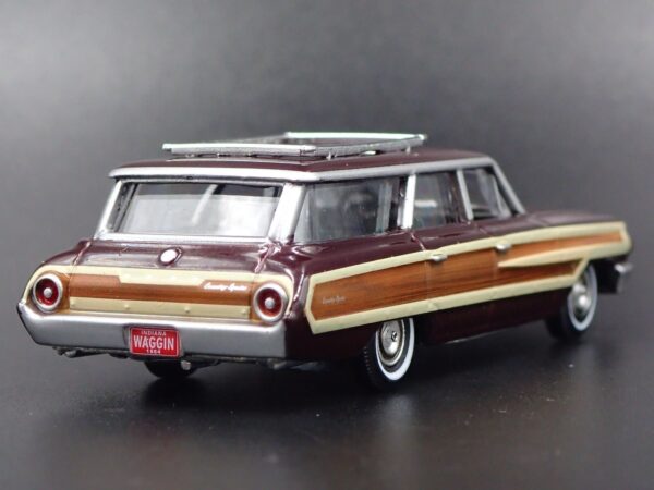 '64 Ford Country Squire (Premium: 2018 Release 1 Set B)
