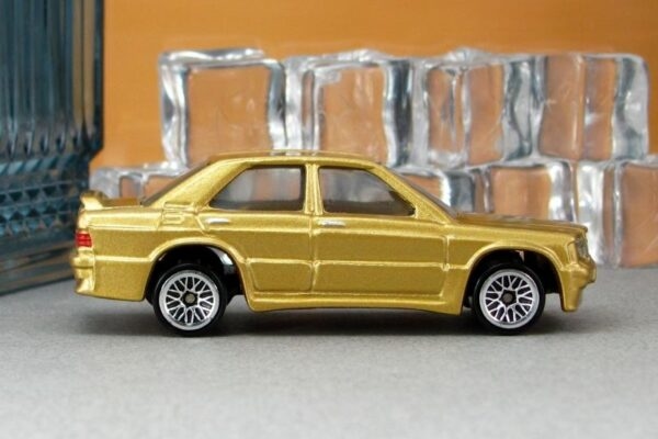 Mercedes 2.6 (Hot Wheels - 1997)