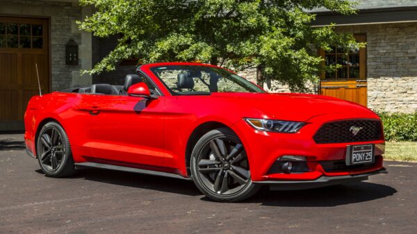 '15 Ford Mustang GT Convertible (Factory Fresh - 2017)