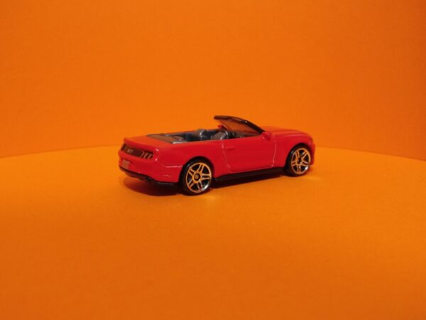 '15 Ford Mustang GT Convertible (Factory Fresh - 2017)