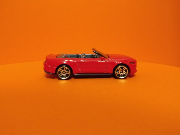 '15 Ford Mustang GT Convertible (Factory Fresh - 2017)