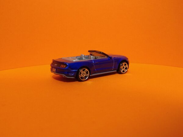 '15 Ford Mustang GT Convertible (Factory Fresh - 2017)