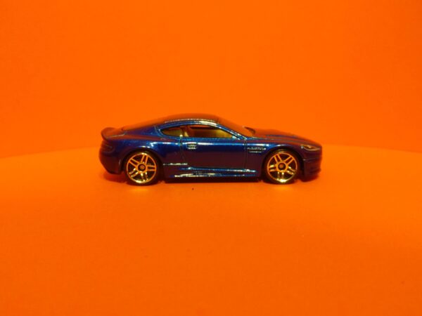 Aston Martin DBS (HW Showroom - 2013)