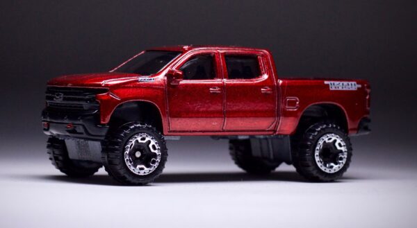 '19 Chevy Silverado Trail Boss LT (HW Hot Trucks - 2018)