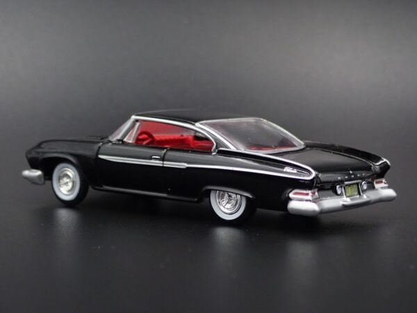 '61 Dodge Dart Phoenix (Premium: 2018 Release 2 Set A)