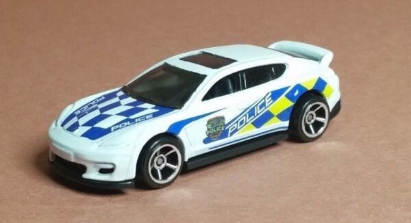 Porsche Panamera (HW Metro - 2018)