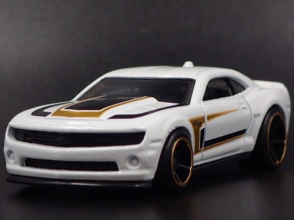 '13 Chevy Camaro (Camaro Fifty Series - 2017)