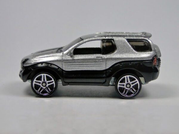 '99 Isuzu VehiCross (First Editions - 2000)