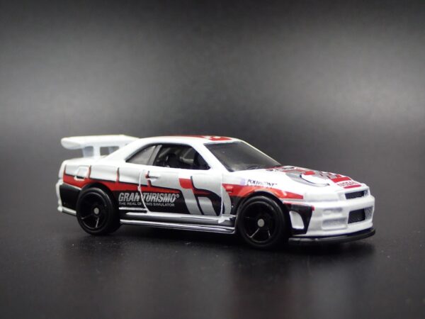 Nissan Skyline GT-R (R34) (Gran Turismo Series - 2018)