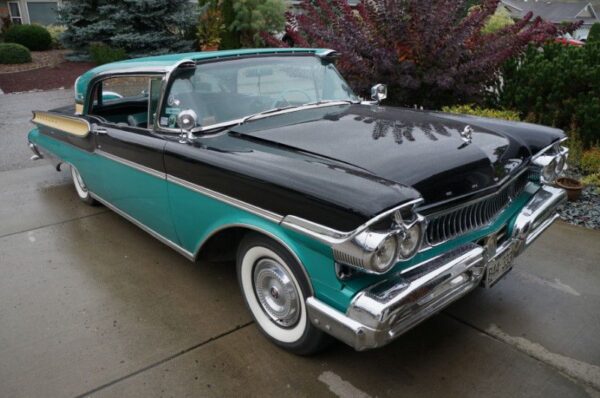 '57 Mercury Turnpike Cruiser M-335 (Auto-Thentics Release 49 - 2018)