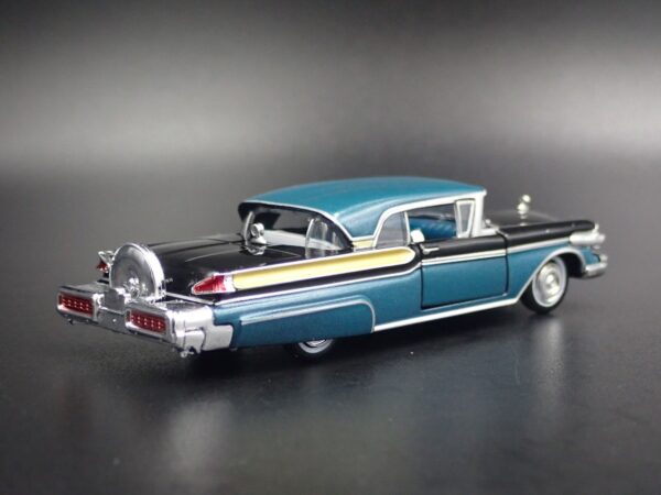 '57 Mercury Turnpike Cruiser M-335 (Auto-Thentics Release 49 - 2018)