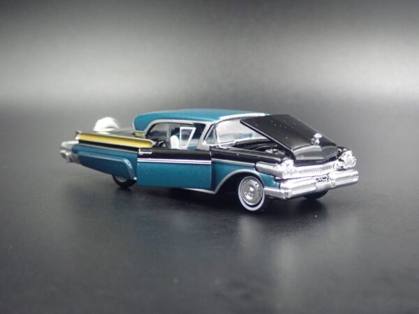 '57 Mercury Turnpike Cruiser M-335 (Auto-Thentics Release 49 - 2018)