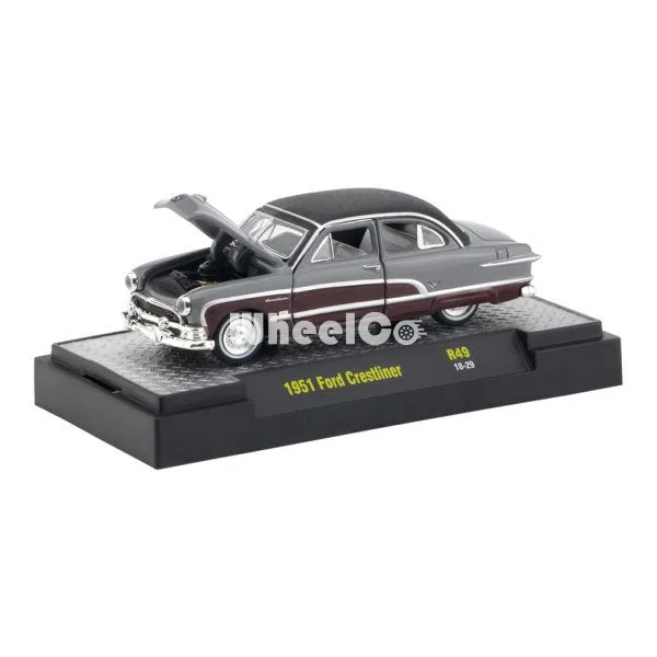 '51 Ford Crestliner (Auto-Thentics Release 49 - 2018)