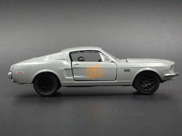 '68 Ford Mustang Fastback 2+2 (Auto-Mods Release AM06 - 2017)