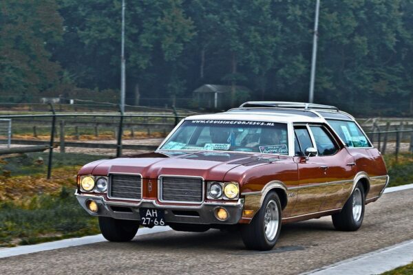'71 Oldsmobile Vista Cruiser (MBX Road Trip - 2018)