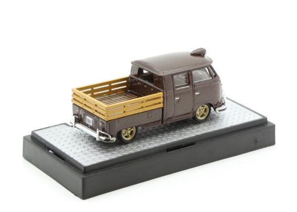 '61 Volkswagen Double Cab Truck USA Model (Auto-Thentics Volkswagen Release VW04 - 2017)