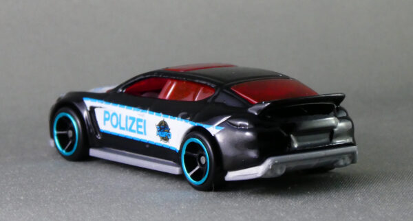 Porsche Panamera (HW Rescue - 2019)