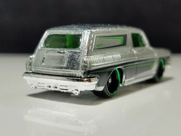 Custom '69 Volkswagen Squareback *ZAMAC* (Volkswagen - 2019)