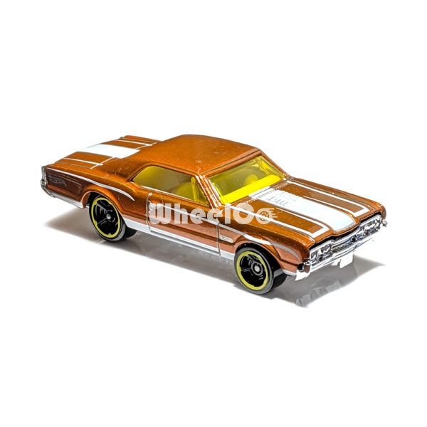 '67 Oldsmobile 442 (HW Showroom - 2012)