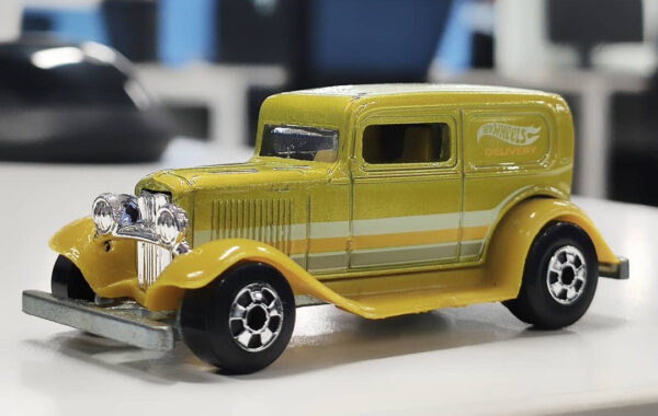 '32 Ford Sedan Delivery (The Hot Ones - 2011)