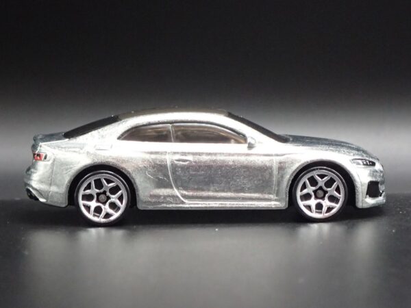 Audi RS 5 Coupe *ZAMAC* (Factory Fresh - 2019)