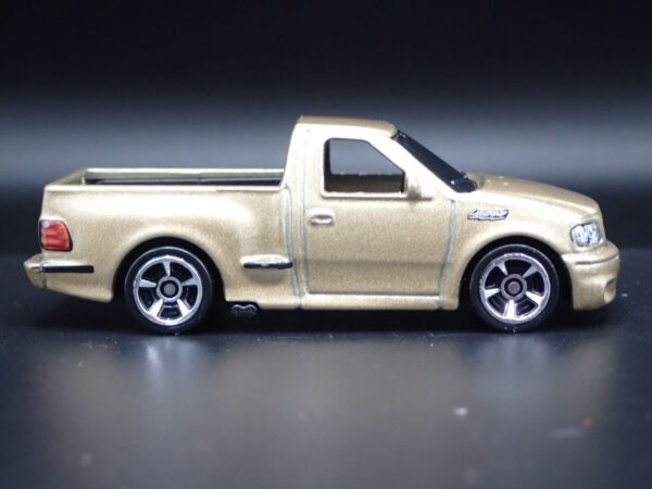'99 Ford F-150 SVT Lightning (HW Hot Trucks - 2020)
