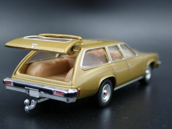 '77 Pontiac LeMans Safari and Utility Trailer (Hitch & Tow Series 18 - 2019)
