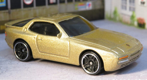 '89 Porsche 944 Turbo (Porsche - 2020)