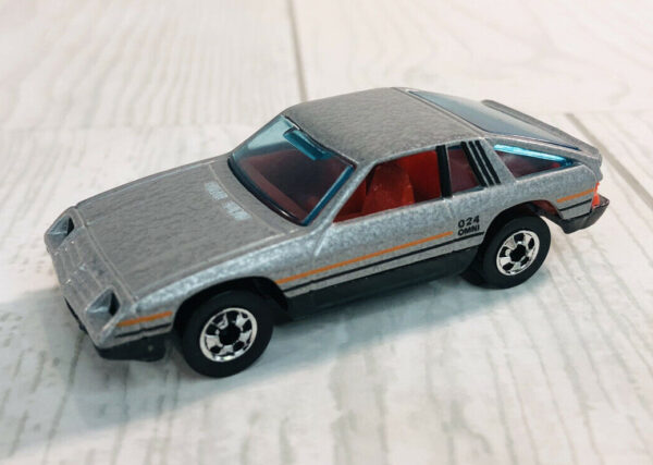 Omni 024 (Hot Wheels - 1982)
