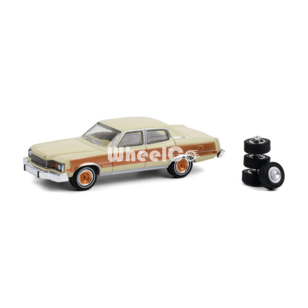 '78 AMC Matador Barcelona with Spare Tires (The Hobby Shop Series 10 - 2020)
