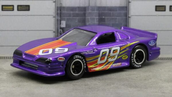 Ford Mustang Cobra (Hot Wheels Racing Muscle - 2012)