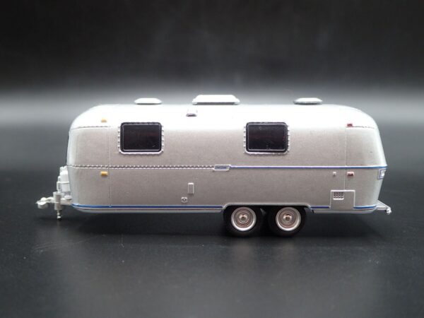 '72 Airstream Land Yacht Safari (Hitched Homes Series 10 - 2021)
