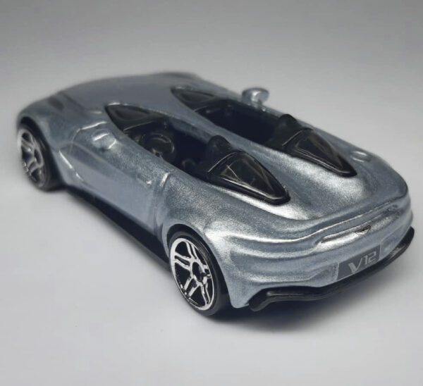 Aston Martin V12 Speedster (HW Exotics - 2021)