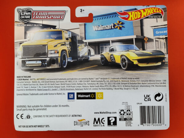 Custom Corvette Stingray Coupe / Carry On (Car Culture: Team Transport Walmart Exclusive - 2021)
