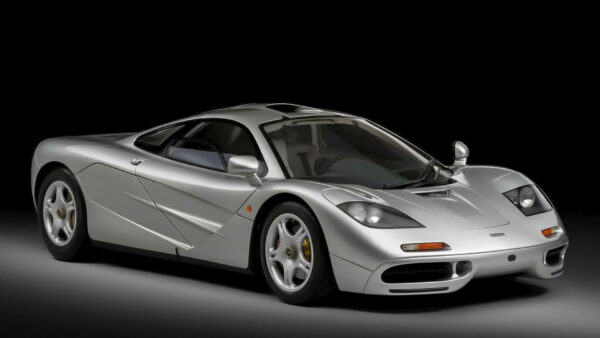 McLaren F1 (HW Exotics - 2021)