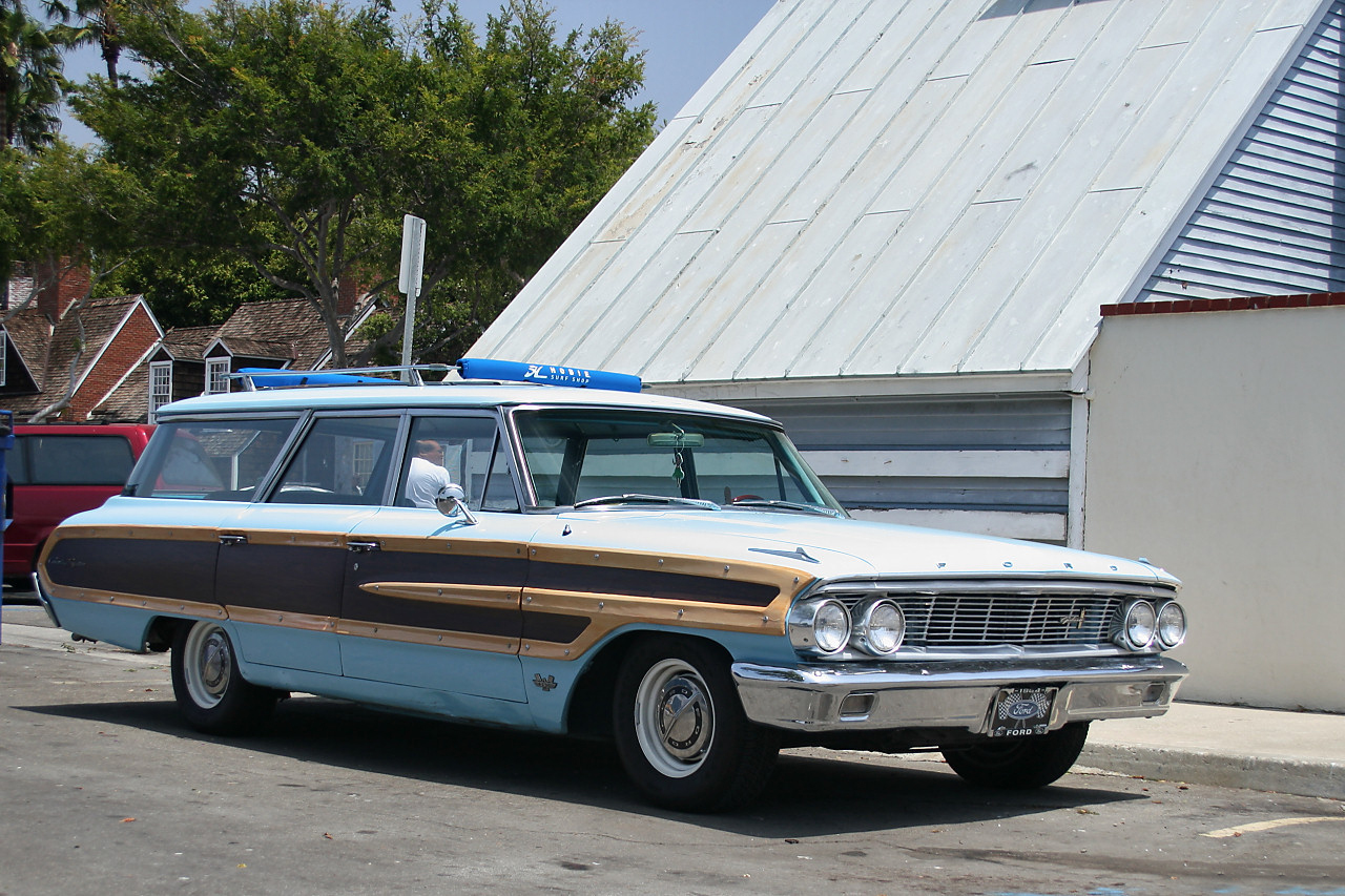 '64 Ford Country Squire (Premium: 2018 Release 1 - Set A)