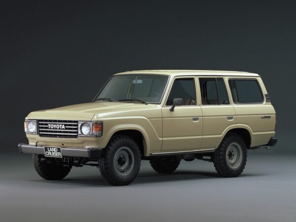 Toyota Land Cruiser FJ60 (Desert Beige - 2021)