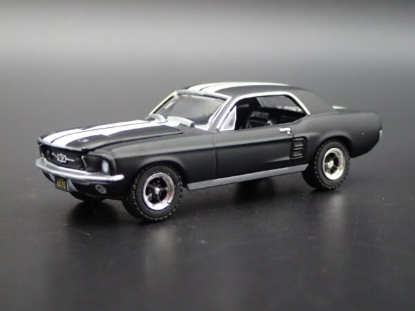 '67 Ford Mustang Coupe (Hollywood Series 35 (Creed II) - 2022)