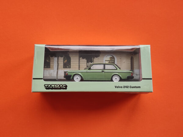 Volvo 242 Custom (Road64: Green - 2022)