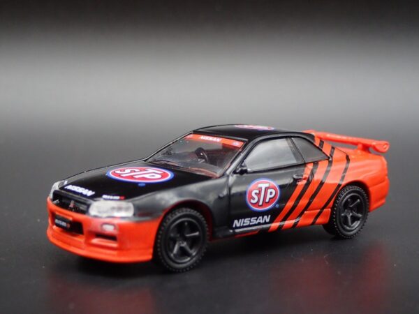 '99 Nissan Skyline (R34) with Race Car Driver (The Hobby Shop Series 13 - 2022)