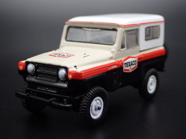 '67 Nissan Patrol with Vintage Gas Pump (The Hobby Shop Series 10 - 2020)